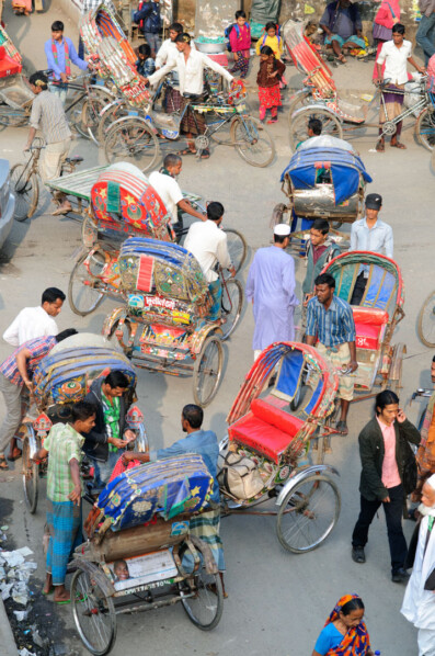 Rickshaw traffic chaos in Bangladesh