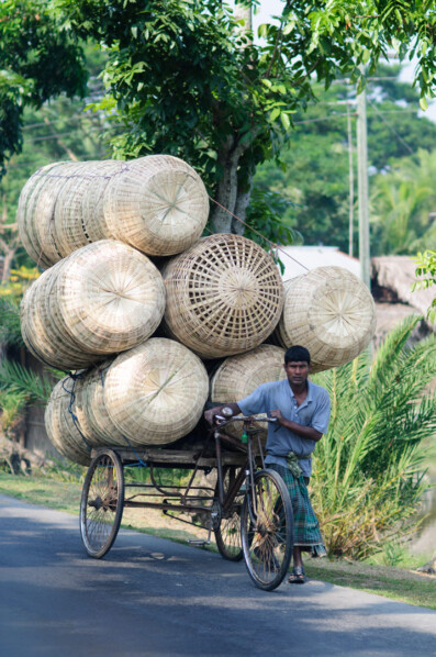 bangladesh-rickshaw-baskets